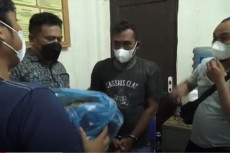 Nyamar Jadi Sales untuk...