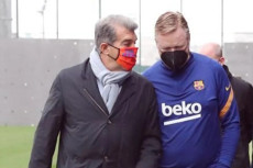 Laporta Beri Koeman...