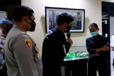 Dibanting Oknum Polisi...