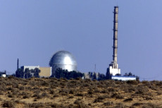 Iran: Senjata Nuklir...