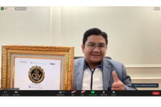 Munadi Herlambang Bawa...