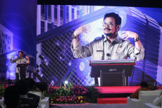 Menumbuhkan Minat Anak...