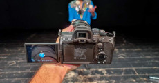 Sony Alpha 7 IV Siap...