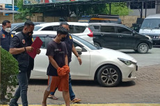 Polisi Ciduk Pembuat...