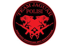 Tak Jadi Bubar, Tim...