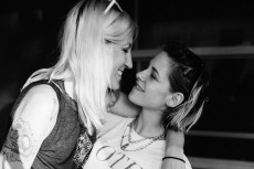 Kristen Stewart Resmi...