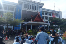 Dugaan Mahasiswi Dicium...