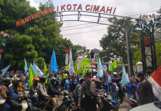 Buruh Minta UMK 2022...