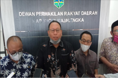 Lokasi Proyek Pembangunan...