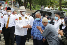 Gubernur Banten : Saya...