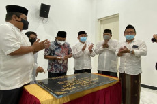 Resmikan Masjid, Wawali...