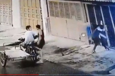 Komplotan Becak Hantu...