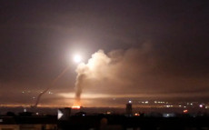 Israel Tembakkan Dua...