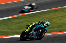 Resmi Pensiun dari MotoGP,...