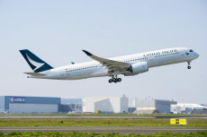 Langgar Prosedur, Cathay...