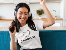 Mengenal BookTok yang...