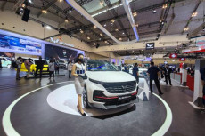 Wuling Ungkap Almaz...