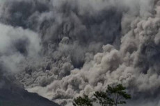 Update Erupsi Gunung...