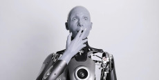 Ngeri dan Kagum, Robot...