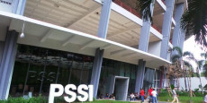 DPR Semprot PSSI dan...