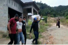 Takut Ditangkap Polisi,...