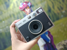 Fujifilm Rilis Instax...
