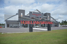 Dibangun Selama Satu...