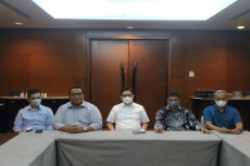 2 Pentolan Buruh dan...
