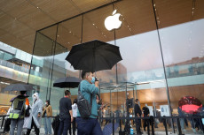 Terbongkar, Apple dan...