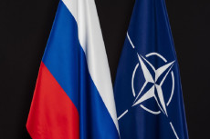 Rusia Desak NATO Tutup...