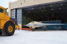 Rusia Pamer Drone Siluman...