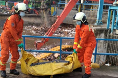 20 Menit Keluar Rumah,...