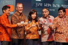 Lani Darmawan Resmi...