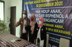 Penderita Autisme Tiap...