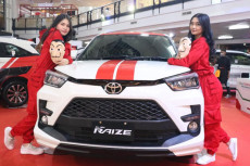 Kalla Toyota Masih Pimpin...