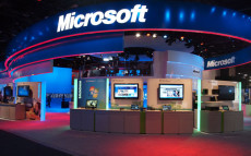 Takut Omicron, Microsoft...
