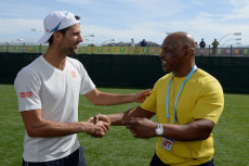 Idolakan Novak Djokovic,...