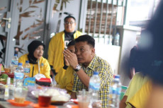 Golkar Makassar Sasar...