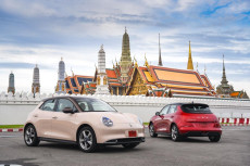 Mobil-mobil China Menggempur...