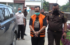 Kabur ke Aceh, Mantan...