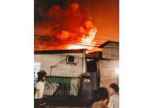 Gara-gara Petasan, Rumah...