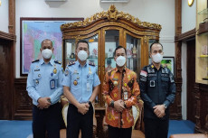 Tingkatkan Pengawasan...