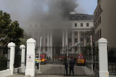 Gedung Parlemen Afrika...