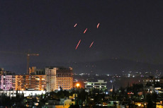 Bombardir Suriah, 8...