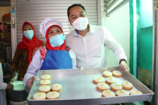 Pemkot Surabaya Maksimalkan...