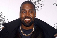 Kanye West Dilarang...