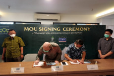 Strategi Jitu Mendongkrak...