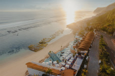 Cattamaran Bali Suguhkan...