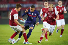 Hasil Lengkap UEFA Nations...