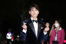 5 Artis Korea yang Pernah...